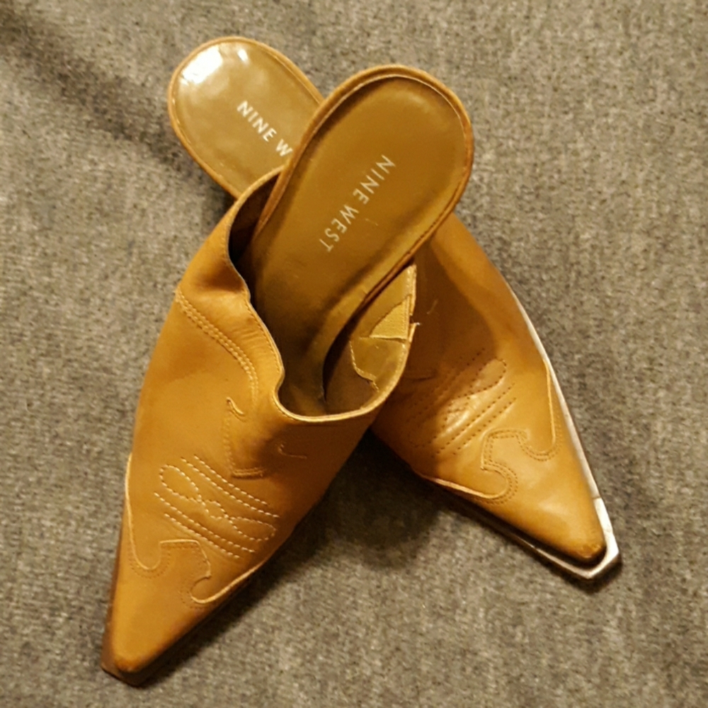 9 West Mules